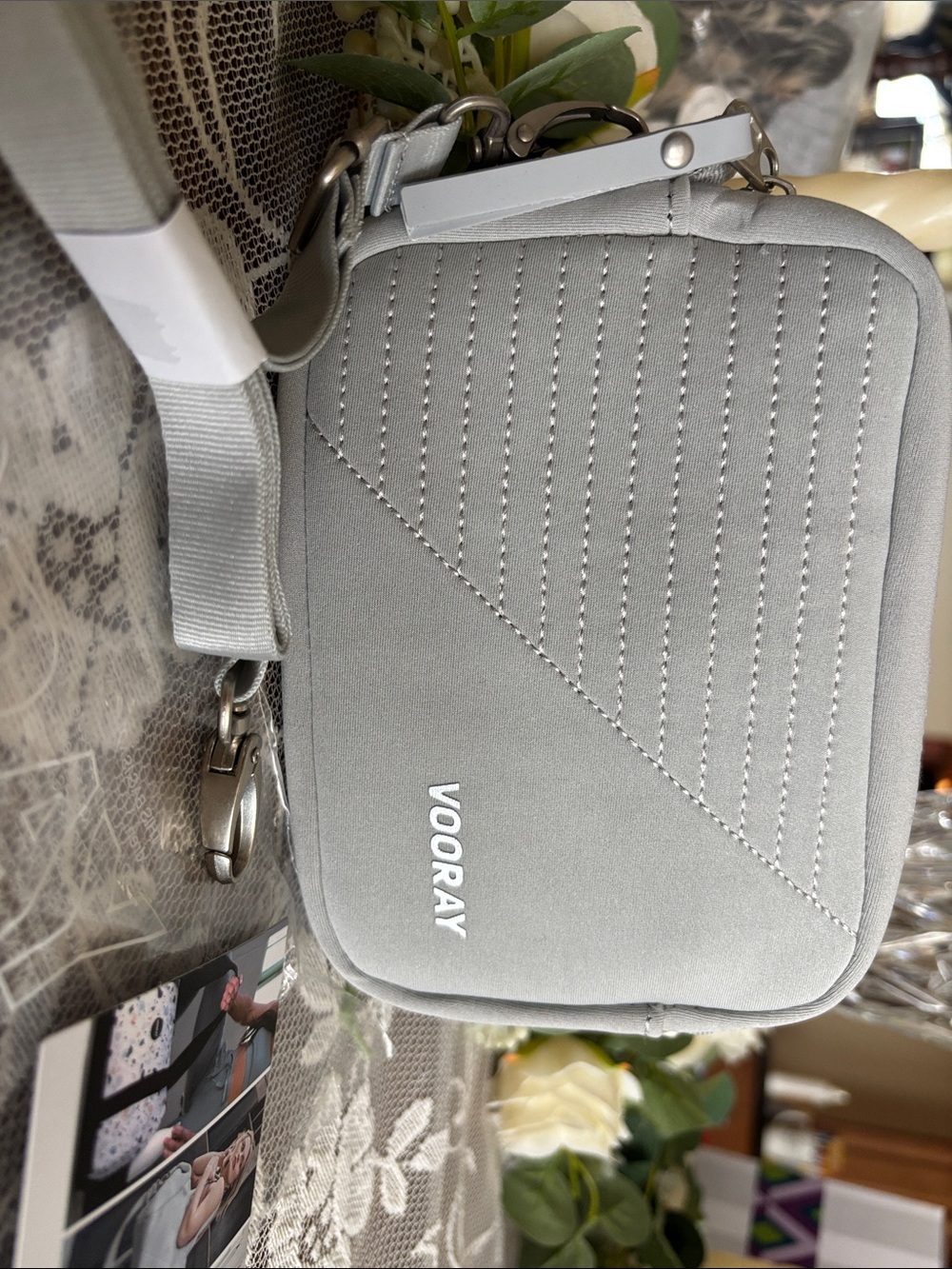 NEW Women’s VOORAY Gray Moto Crossbody Sidekick Bag.